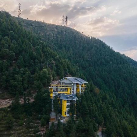 The Hosteller Khajjiar Bagian luar foto