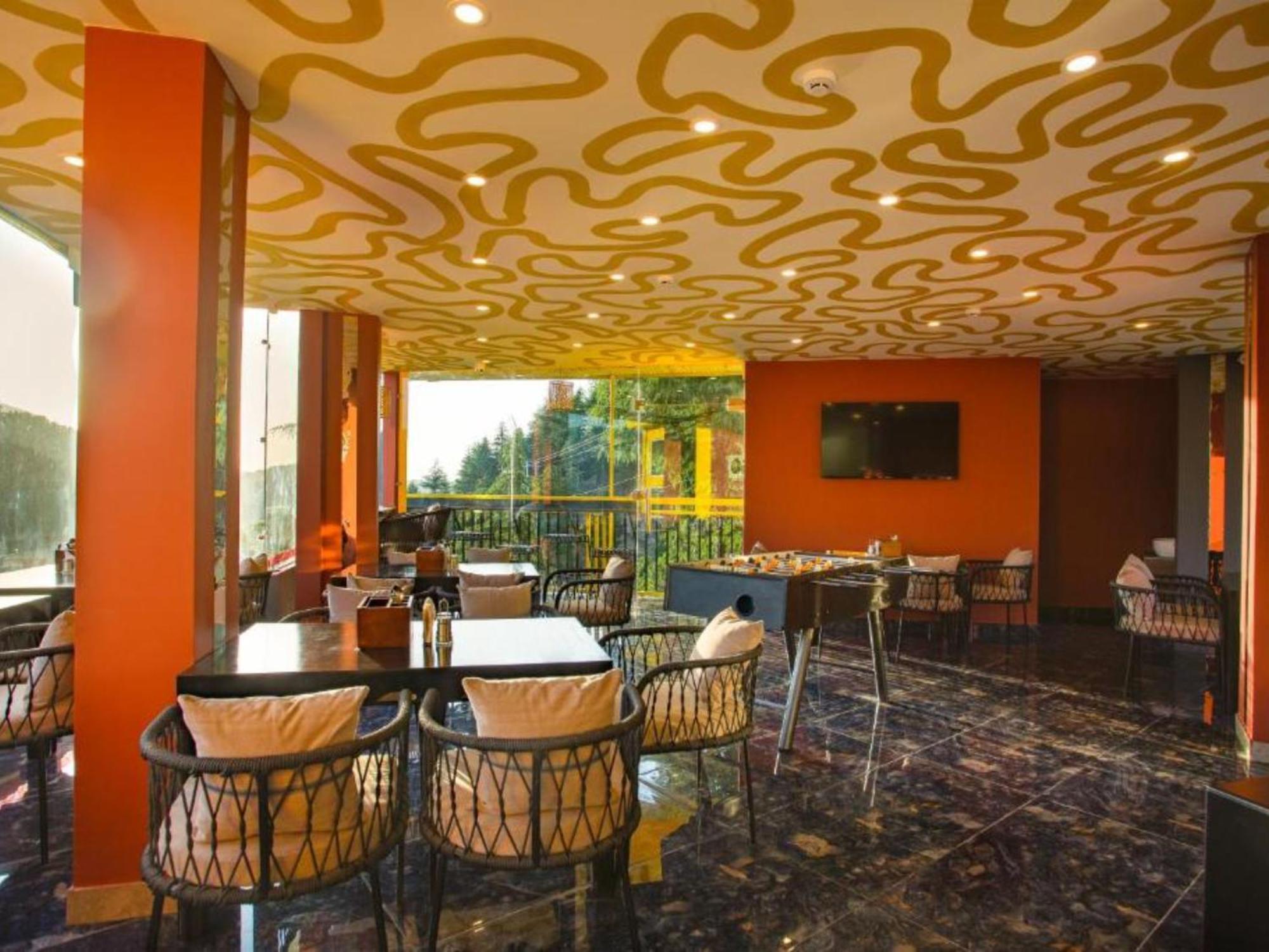 The Hosteller Khajjiar Bagian luar foto